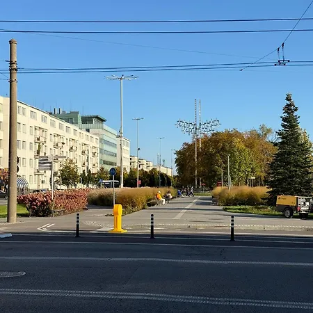 08 Centrum - Mieszkanie Przy Parku Centralnym Dla 4 Os דירה