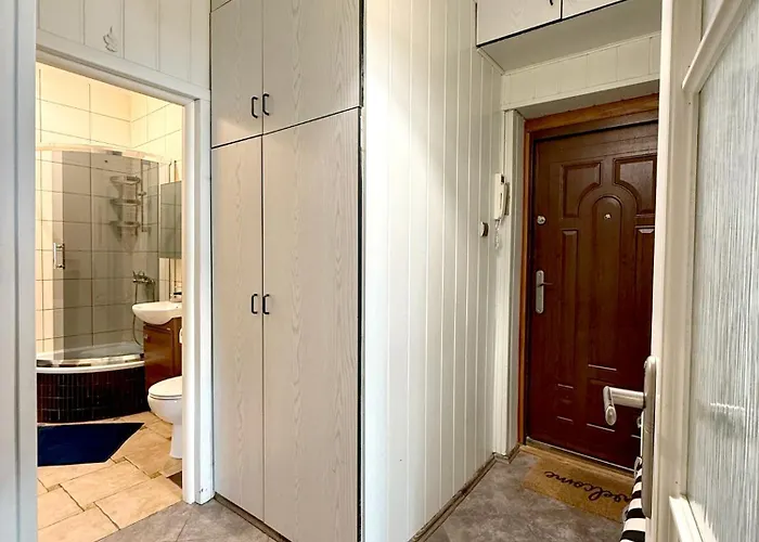 08 Centrum - Mieszkanie Przy Parku Centralnym Dla 4 Os Appartement Gdynia